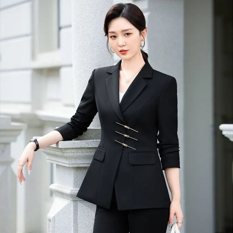 2025 Moda Bianco Rosso Nero Gi - Women Formal Wear With Black Blazer recensione e prezzo