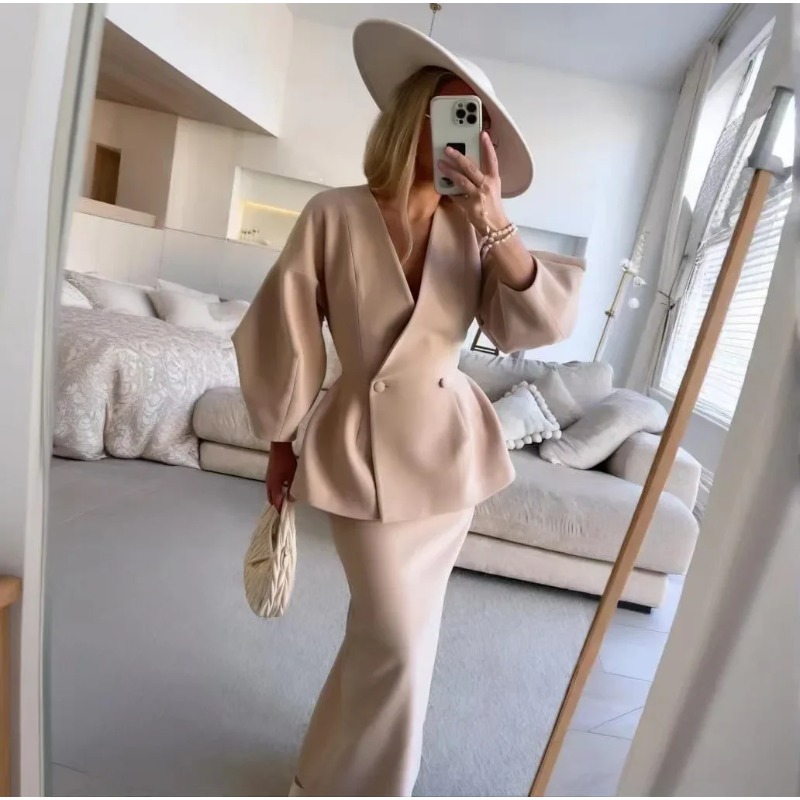 Completi da donna a due pezzi, - Women Formal Wear For Meeting recensione e prezzo