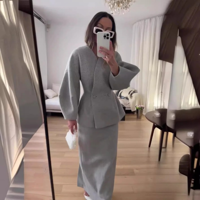 Completi da donna a due pezzi, - Women Formal Wear For Meeting recensione e prezzo