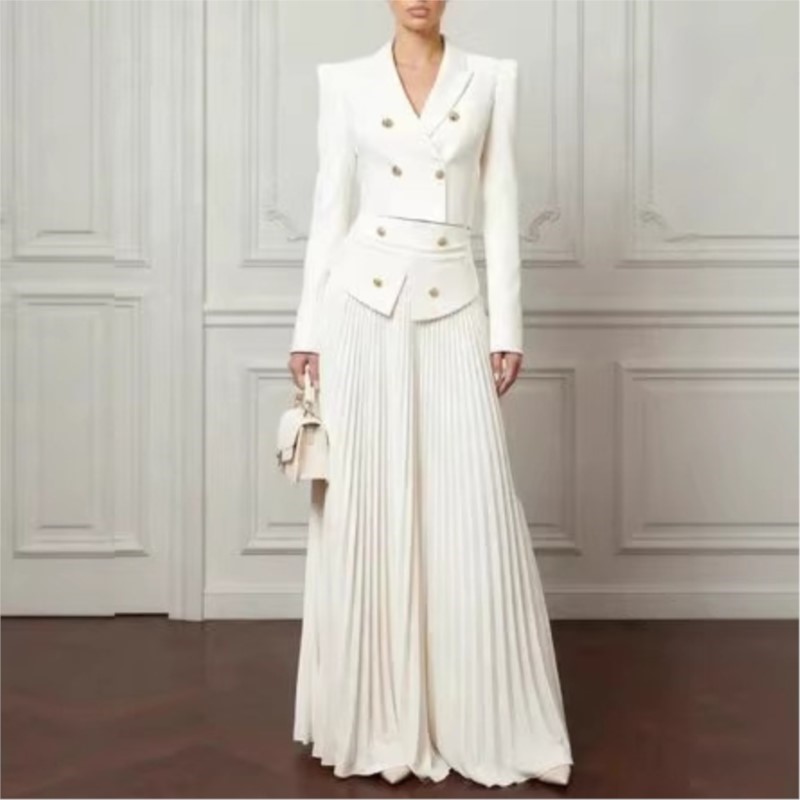 Elegante Completo a 2 Pezzi: B - Formal Attire Woman recensione e prezzo